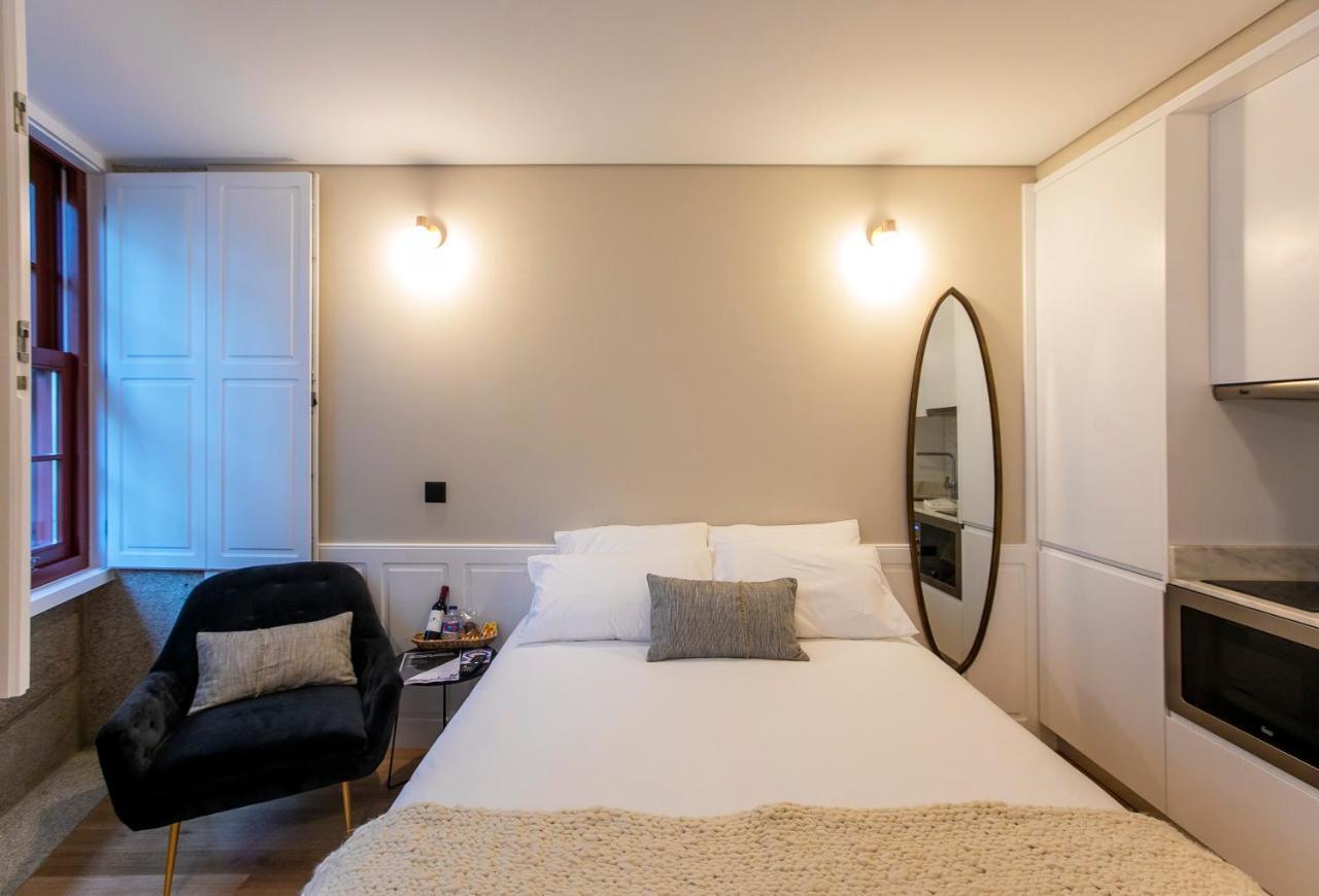 Charming Studio In Historic Downtown Porto Bagian luar foto