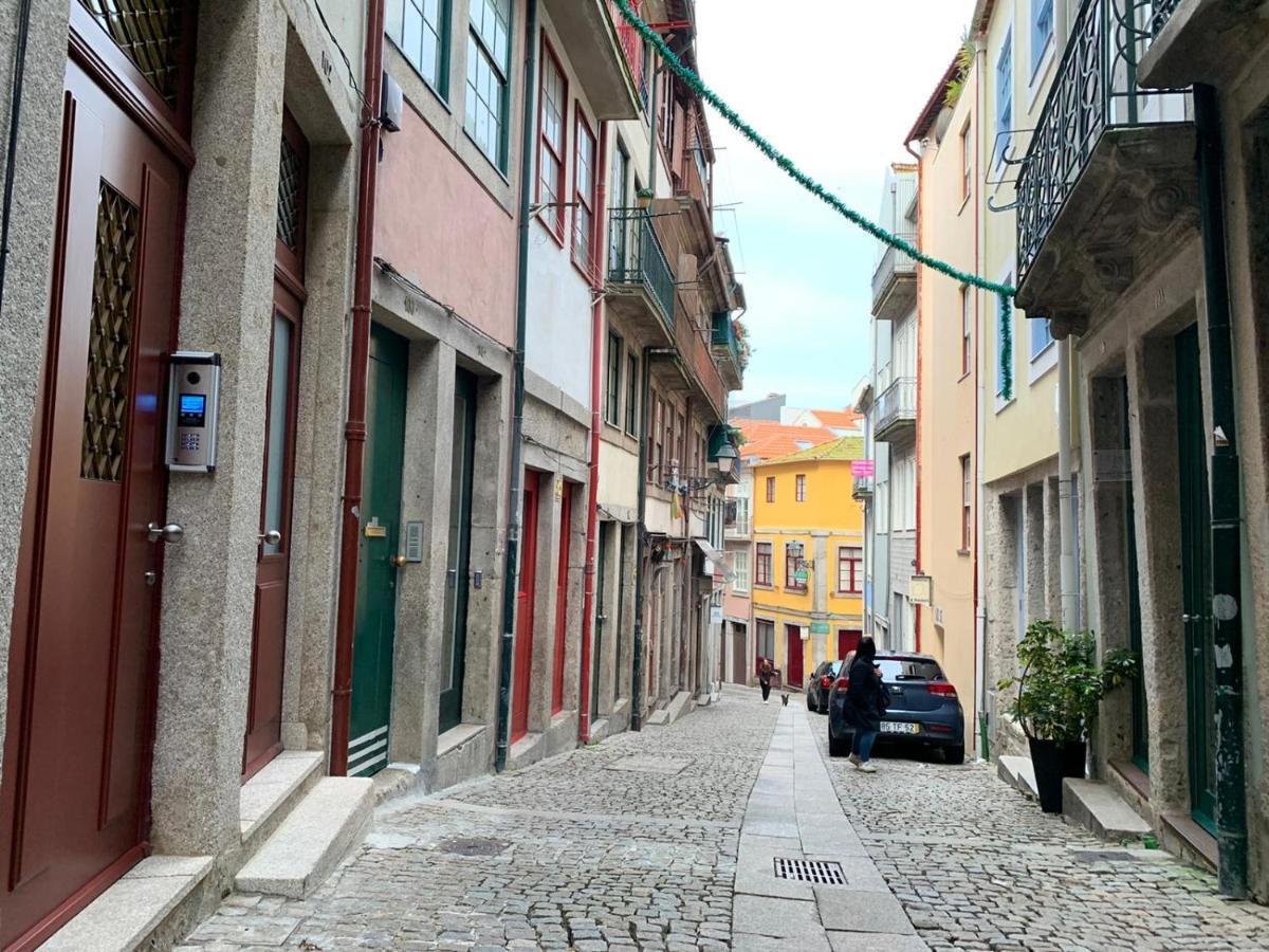 Charming Studio In Historic Downtown Porto Bagian luar foto
